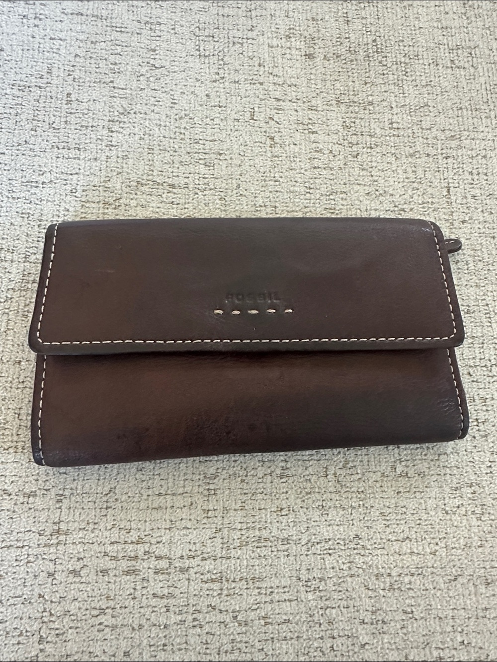 Fossil Vintage Dark Brown Leather Clutch Wallet Contrast Stiching